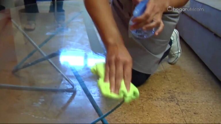 Consejos Eficaces para Limpiar Muebles de Cristal